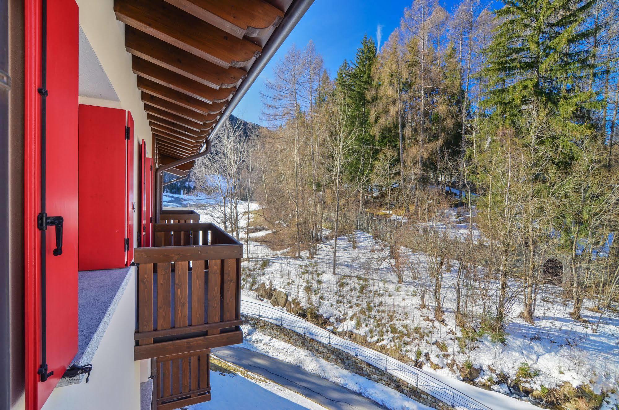 Ponte Di Legno Halldis Apartments Exterior photo